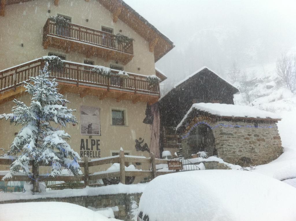 Alpe Rebelle Bed & Breakfast Bionaz Екстериор снимка